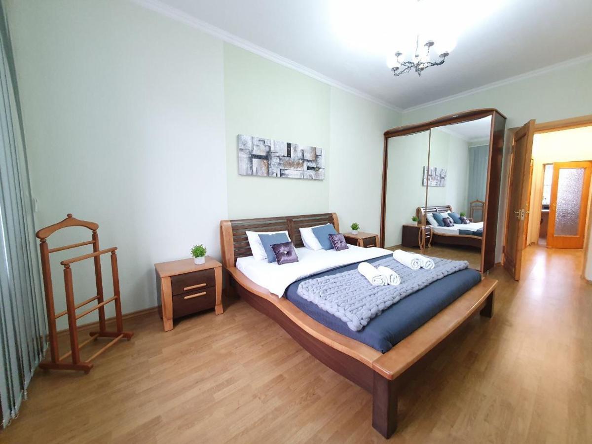 Inn Home Apartments In Kiev Center Dış mekan fotoğraf