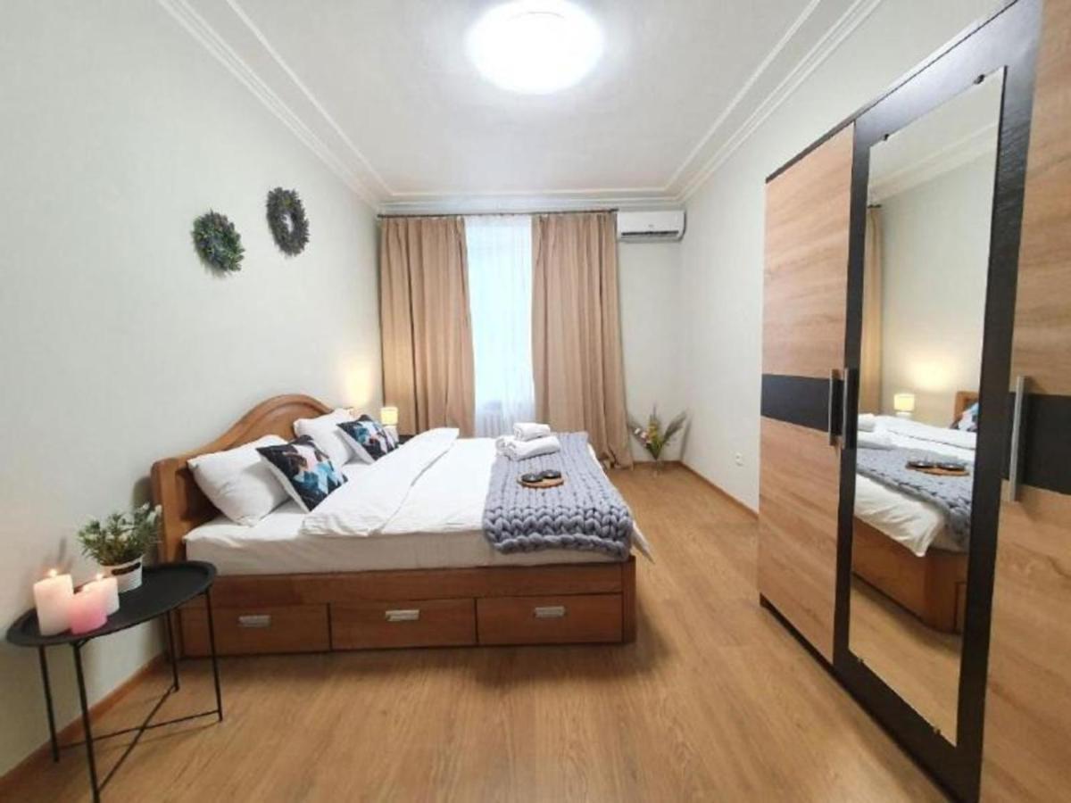 Inn Home Apartments In Kiev Center Dış mekan fotoğraf