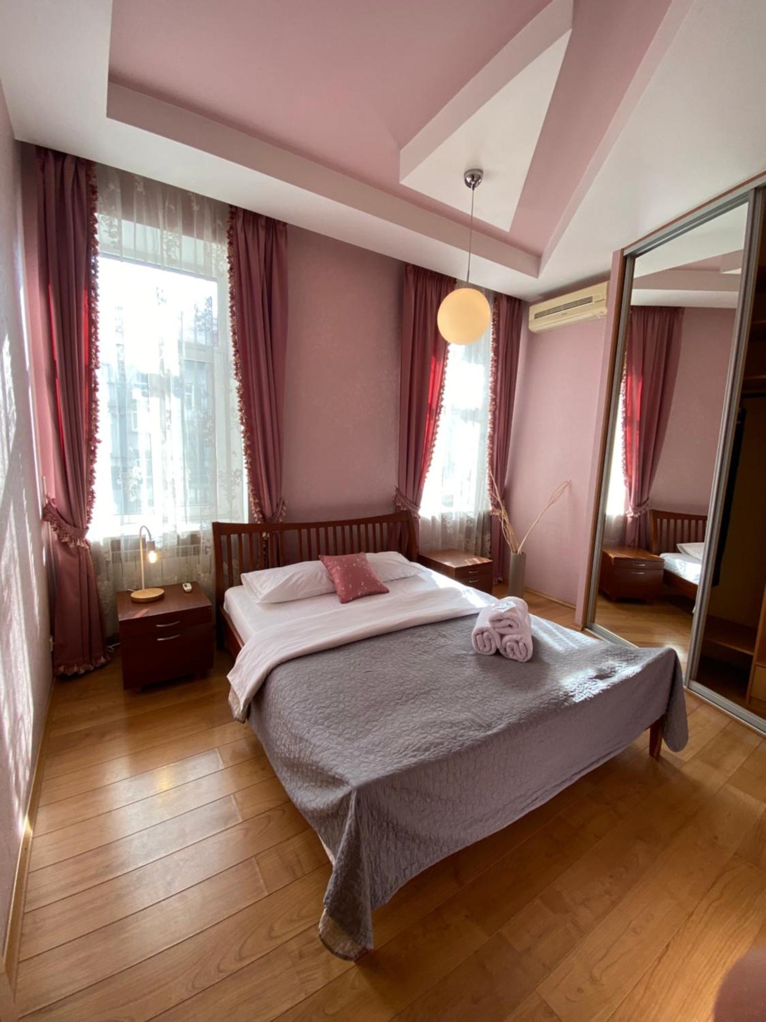 Inn Home Apartments In Kiev Center Dış mekan fotoğraf