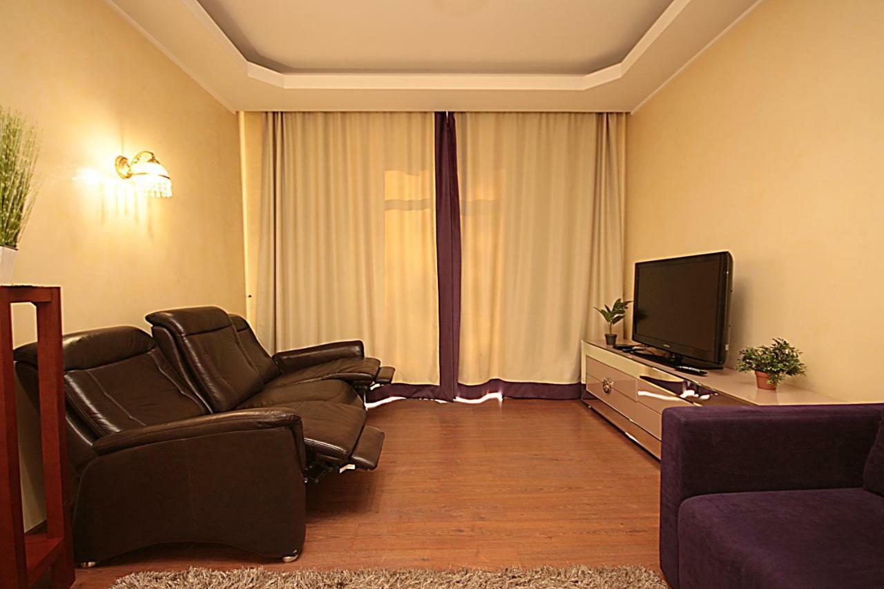 Inn Home Apartments In Kiev Center Dış mekan fotoğraf